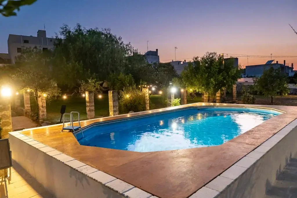 La piscina della Masseria De Donno