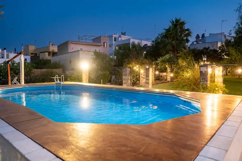 La piscina della Masseria De Donno