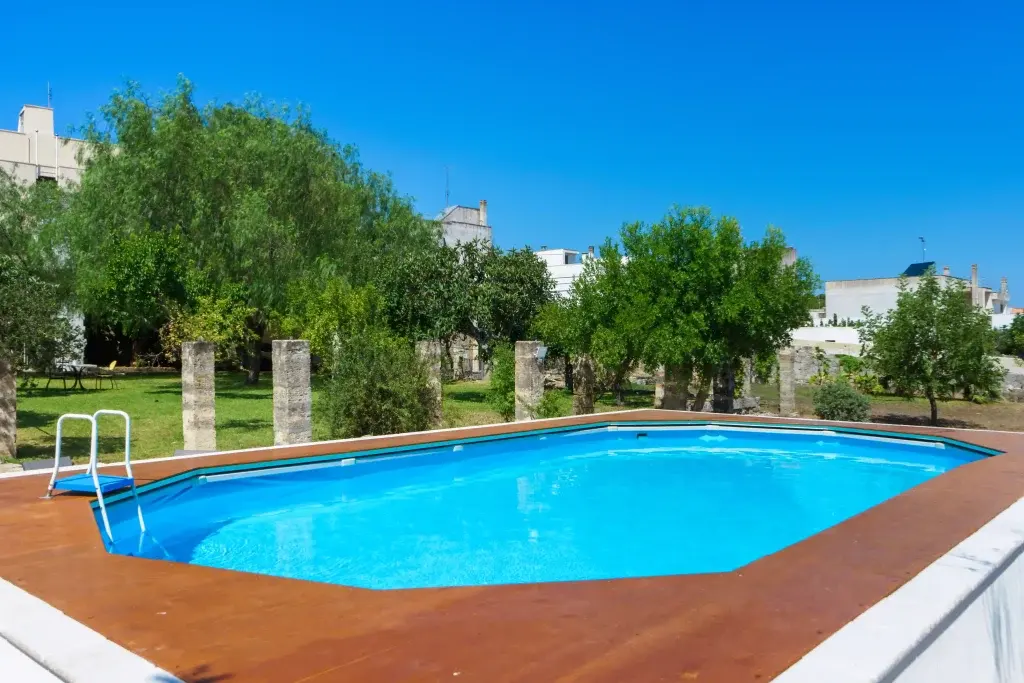 La piscina della Masseria De Donno